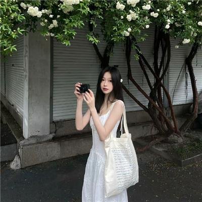 玩美女人海报